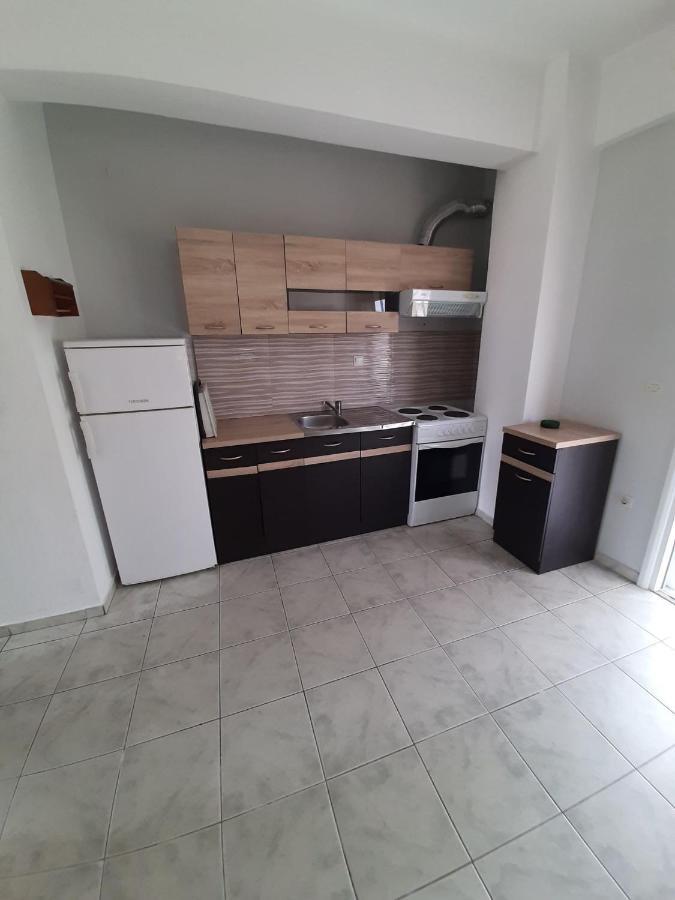 Petrakis Studios & Apartments Hanioti Buitenkant foto